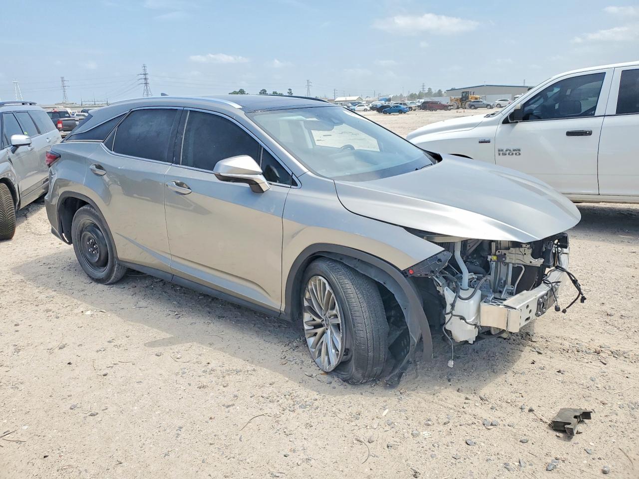 2020 LEXUS RX — VIN 2T2JZMAA4LC169727 — photo 4