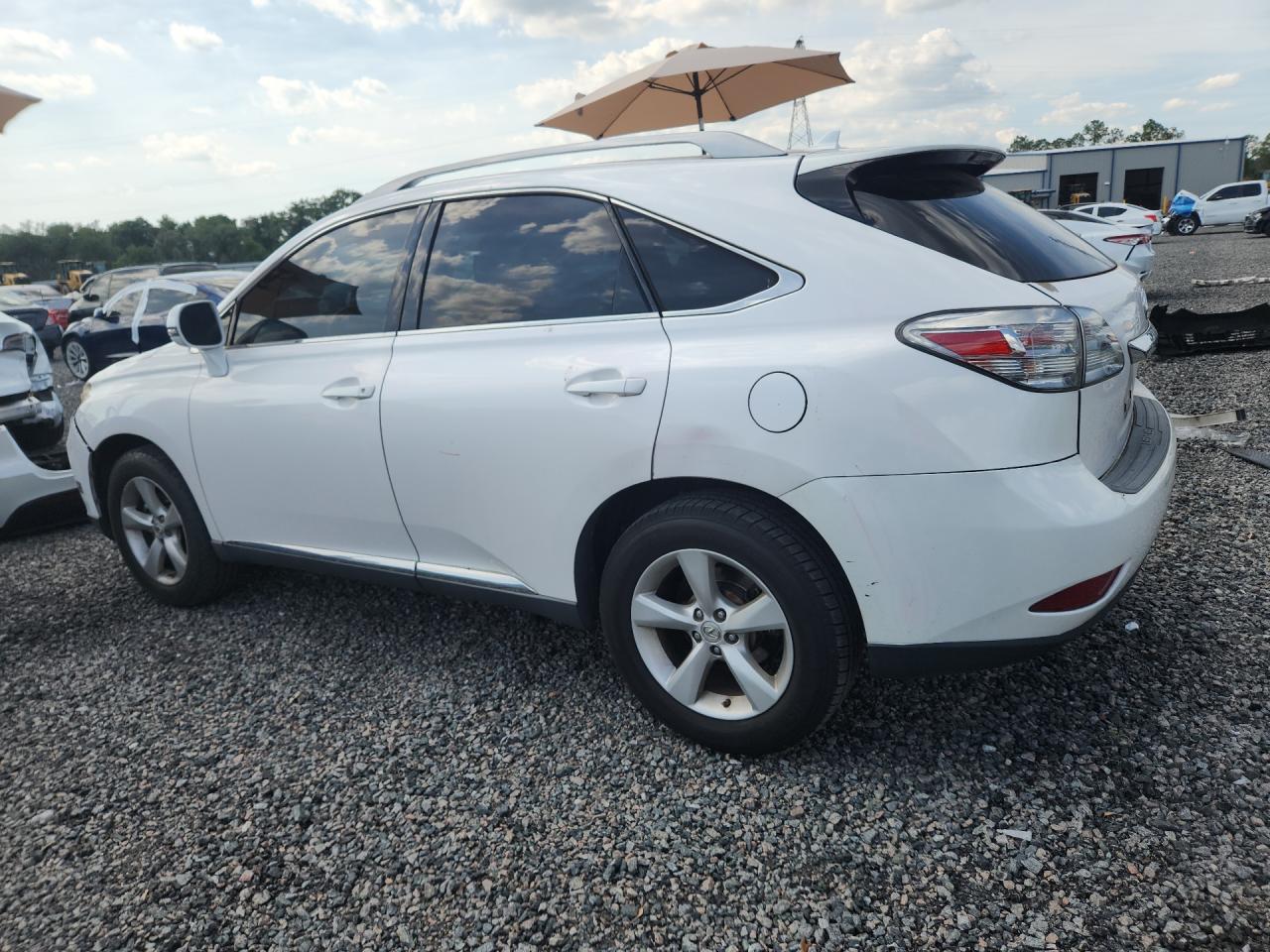 2011 LEXUS RX — VIN 2T2BK1BA2BC102046 — photo 2