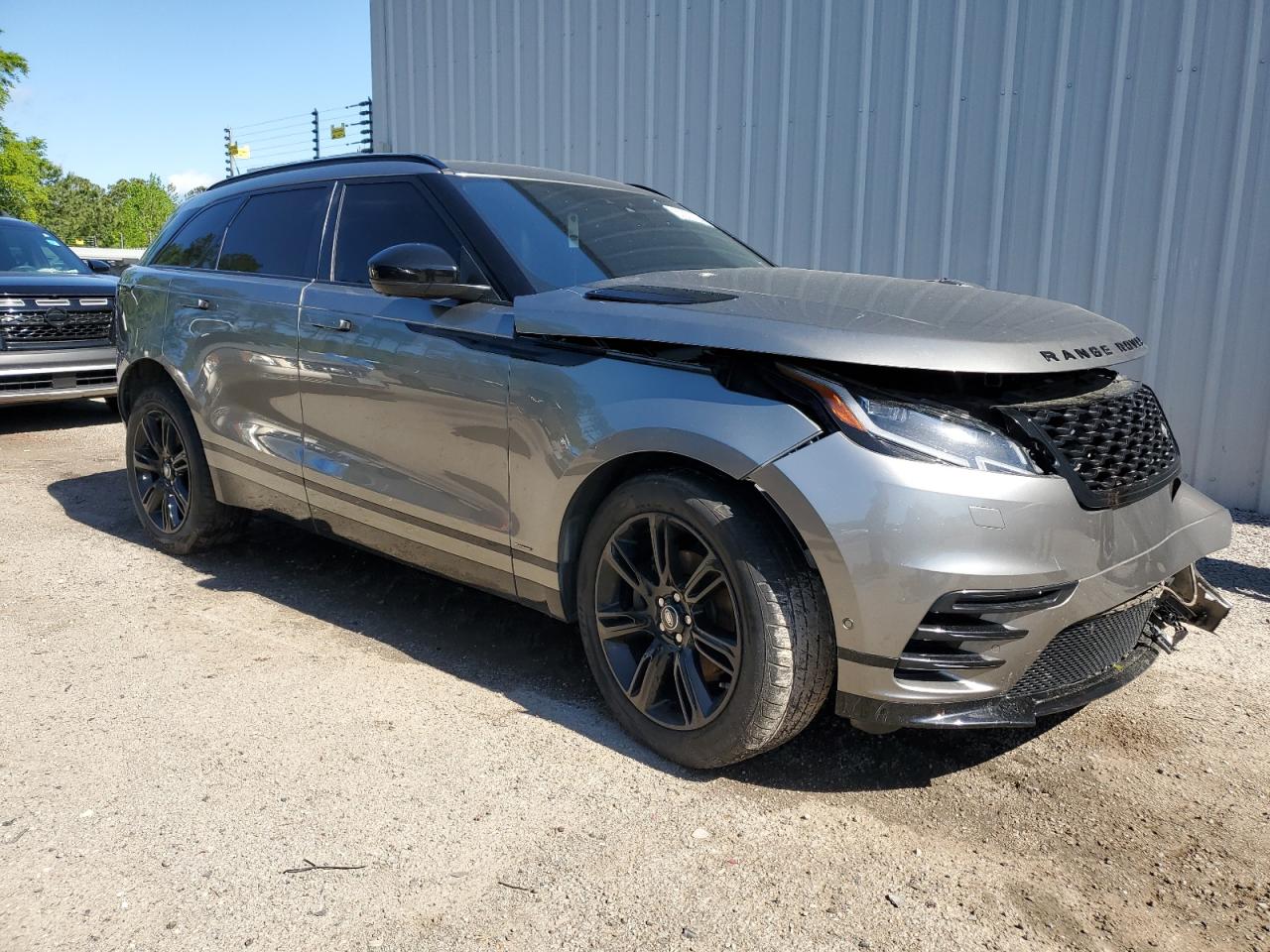 2019 LAND ROVER RANGE ROVE — VIN SALYL2EX7KA784064 — photo 4