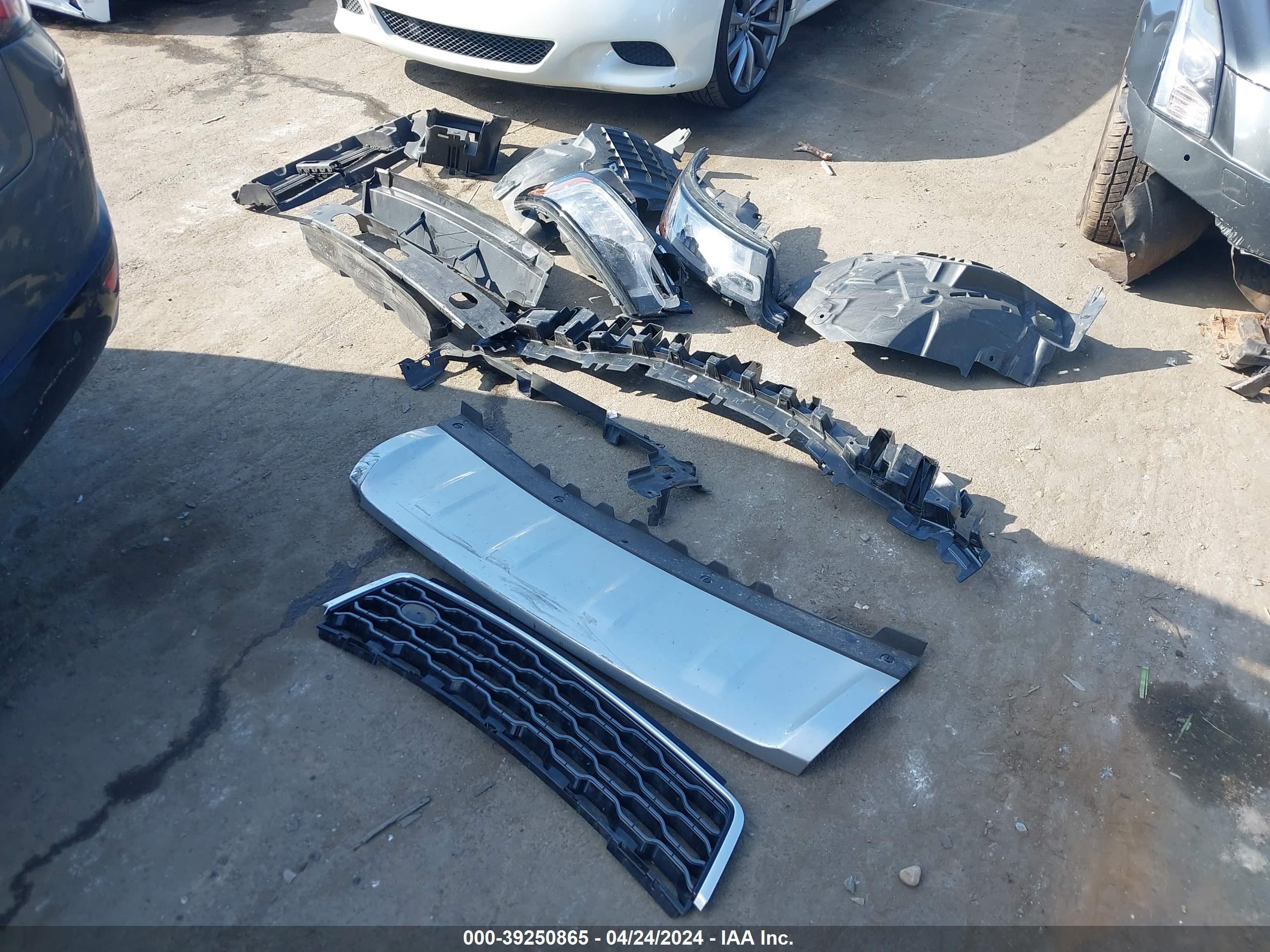 SALWR2RK8KA822969 — photo 12