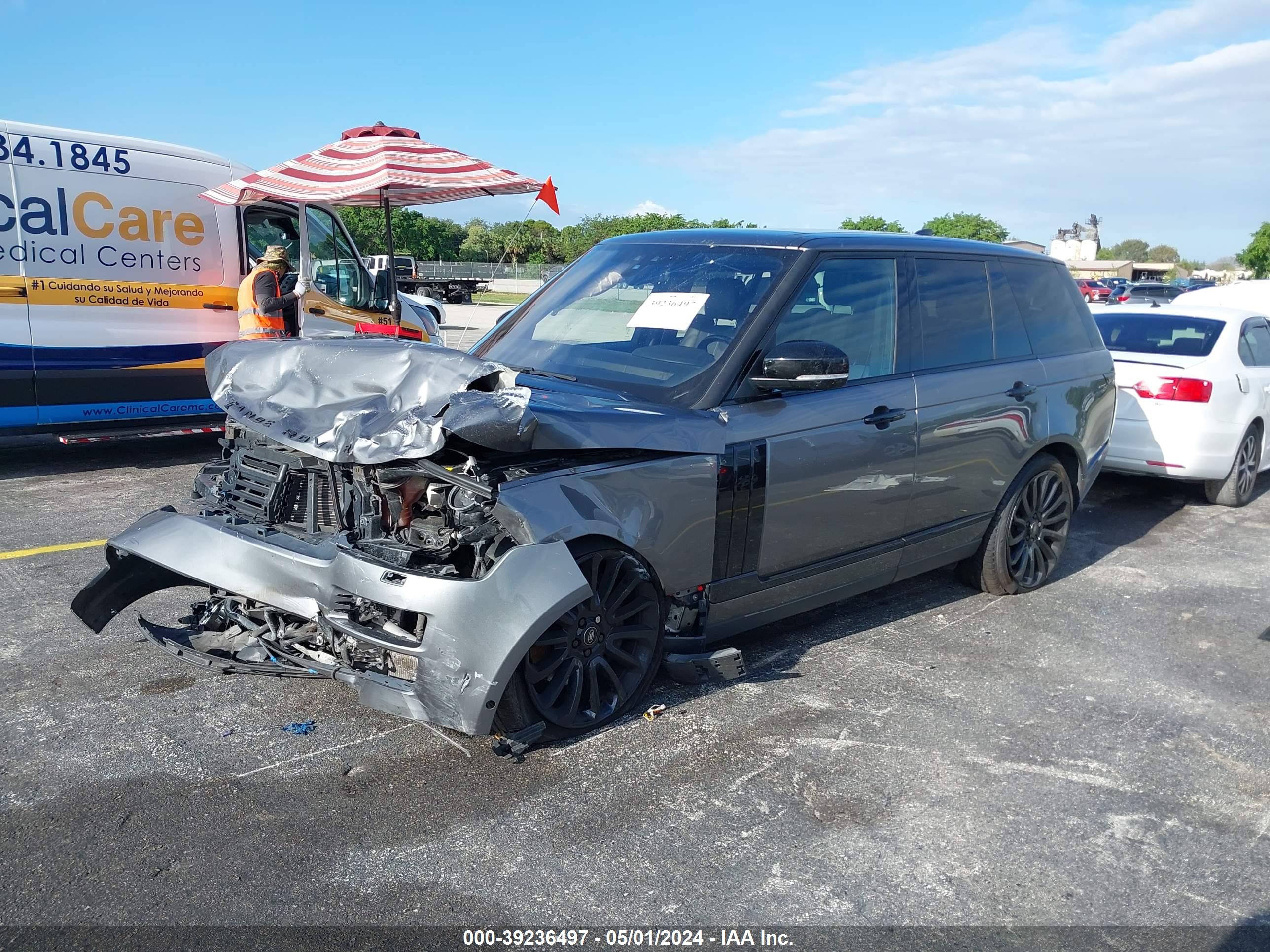 2017 LAND ROVER RANGE ROVER — VIN SALGS2FE8HA356640 — photo 2