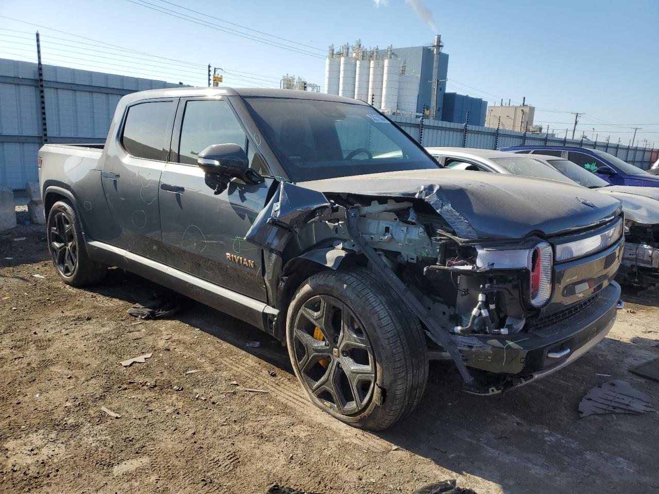 2023 RIVIAN R1T ADVENT — VIN 7FCTGAAA4PN021835 — photo 4