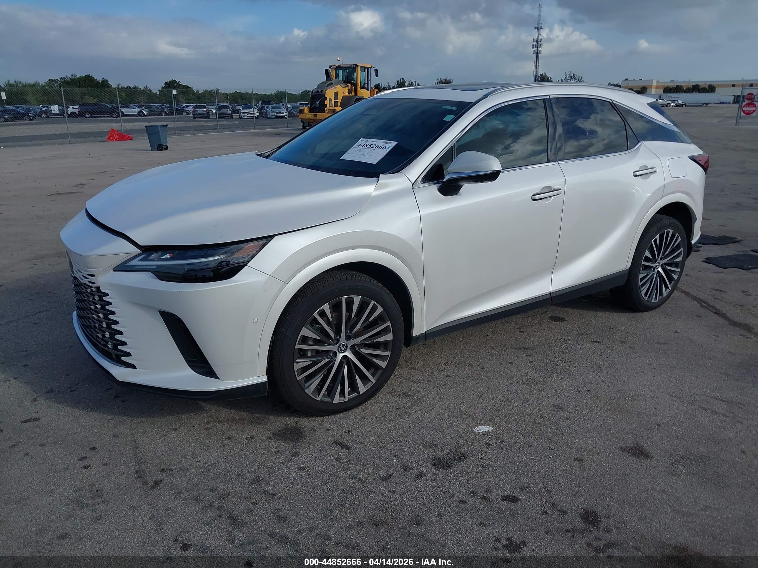 2024 LEXUS RX — VIN 2T2BAMBA2RC028058 — photo 2