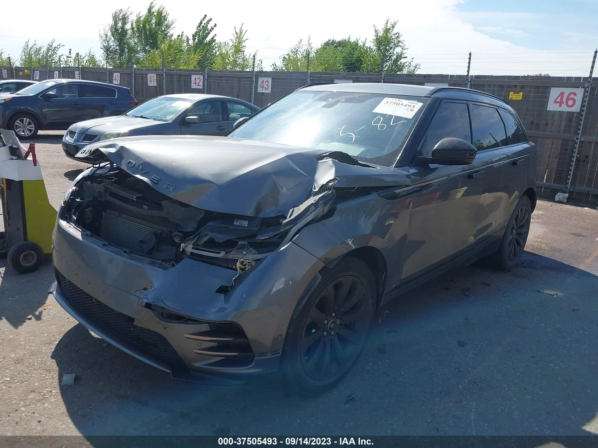 2018 LAND ROVER RANGE ROVER VELAR — VIN SALYL2RV4JA759243 — photo 2