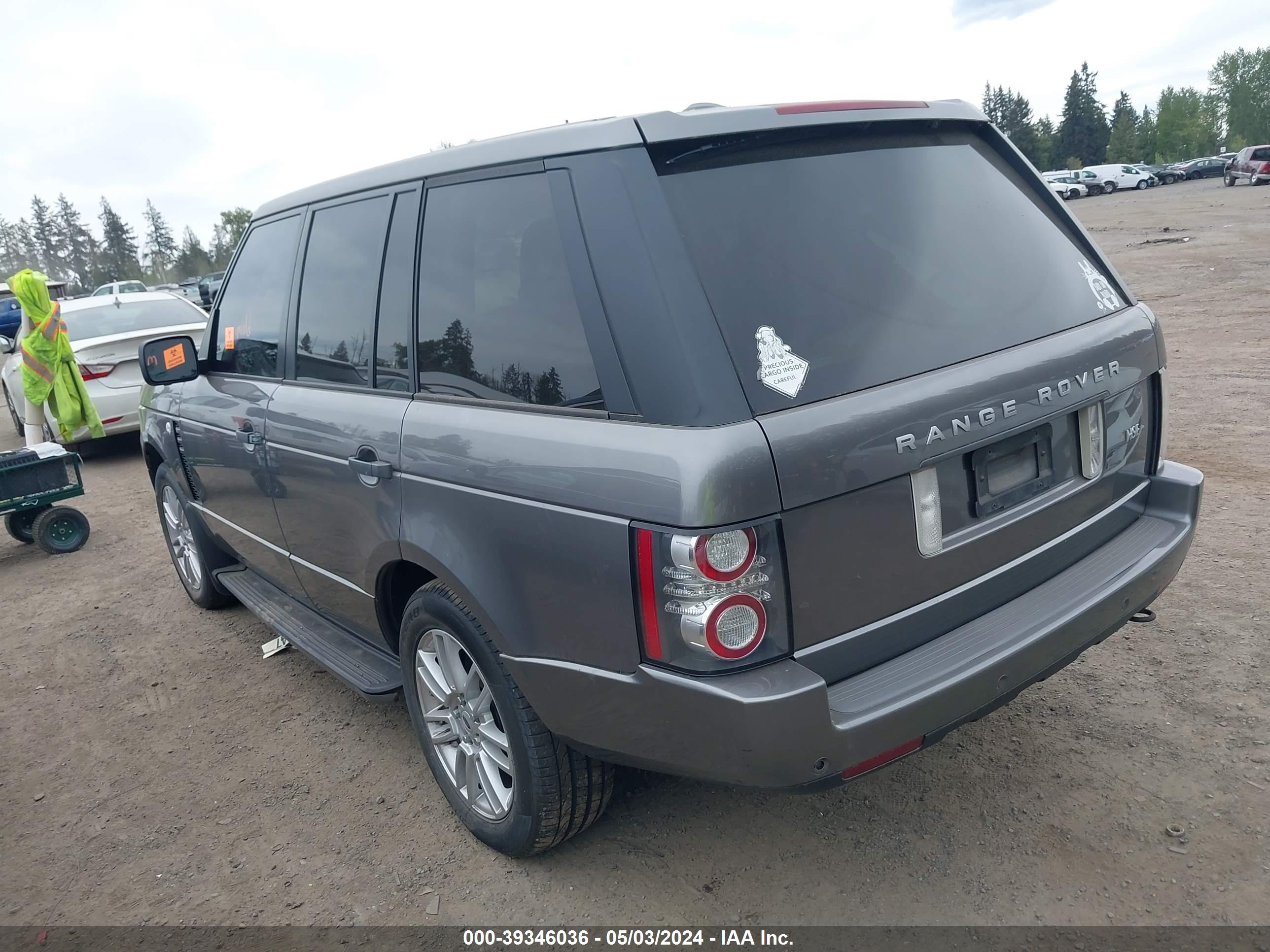 2011 LAND ROVER RANGE ROVER — VIN SALMF1D49BA334097 — photo 3