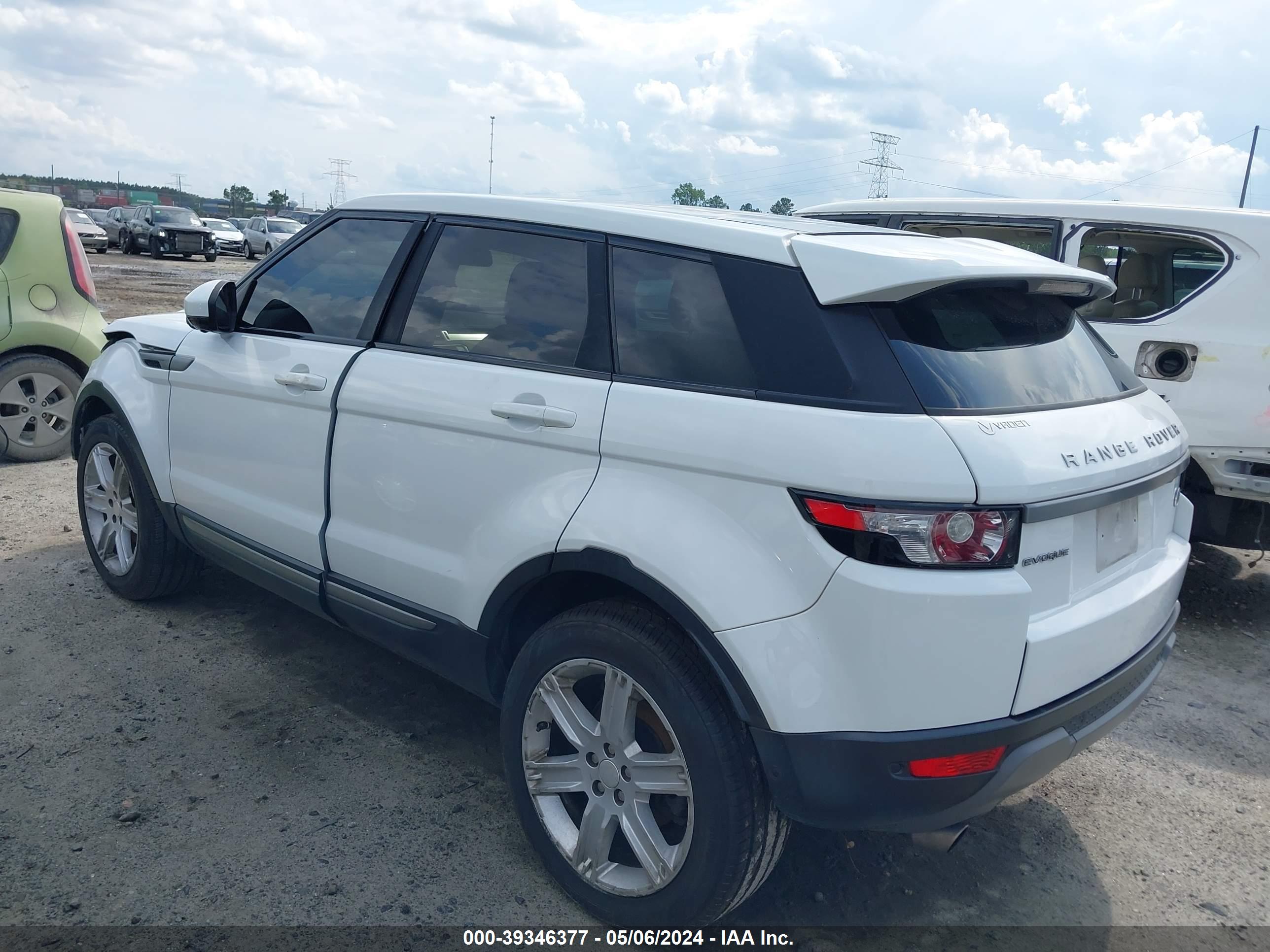 SALVP2BG7FH034446 — photo 3