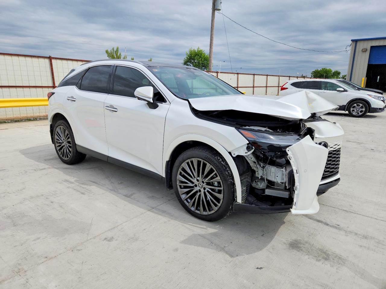 2024 LEXUS RX — VIN 2T2BAMBA3RC034449 — photo 4