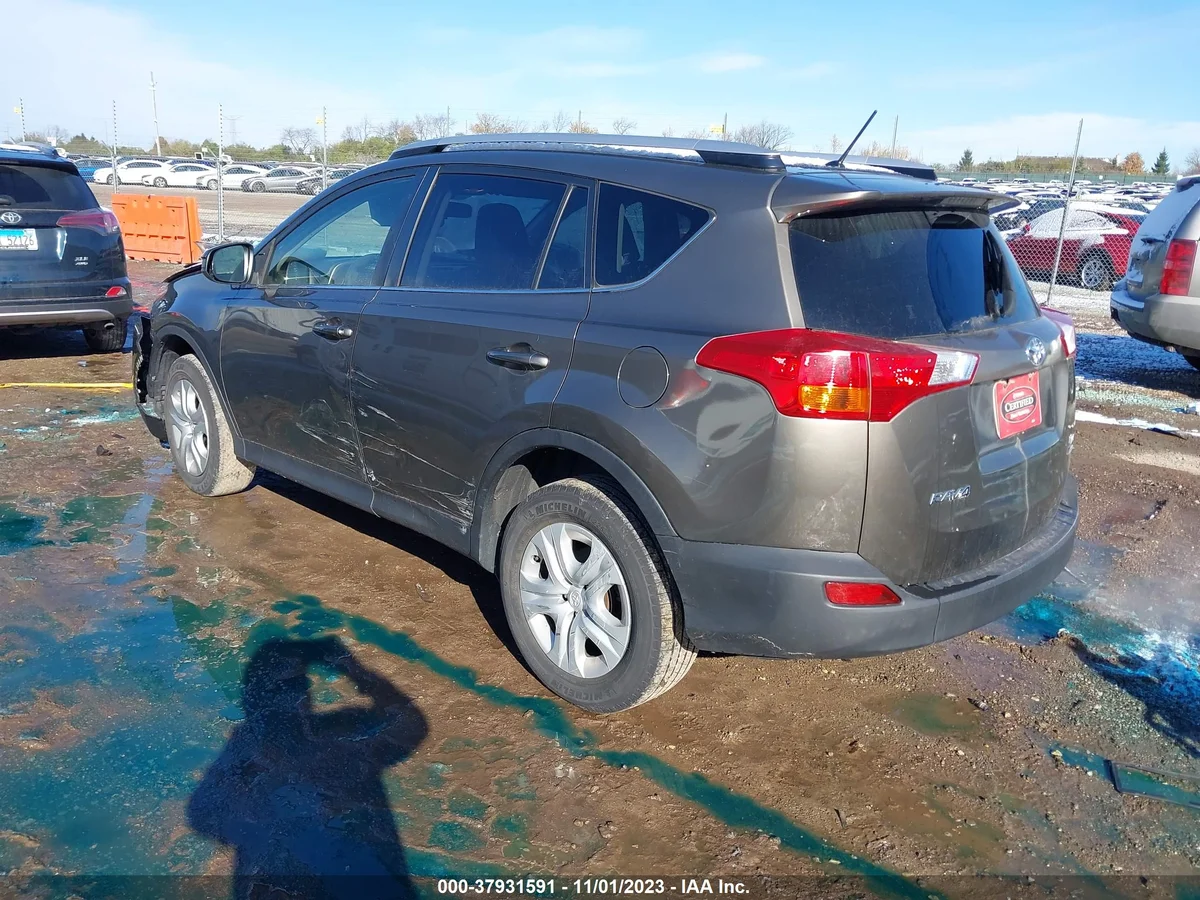 JTMBFREV8FD123515 — photo 3