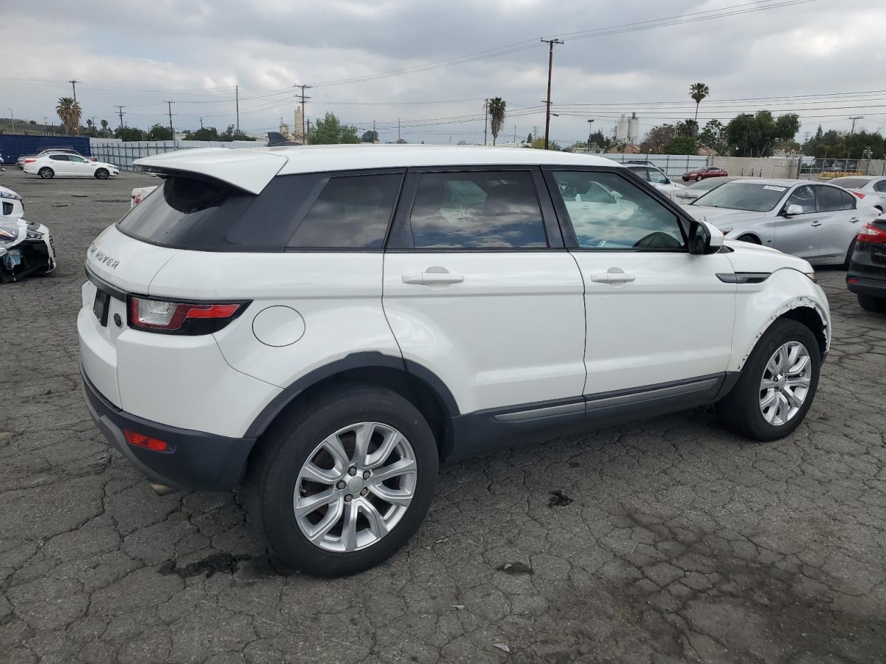 2016 LAND ROVER RANGE ROVE — VIN SALVP2BG8GH150868 — photo 3