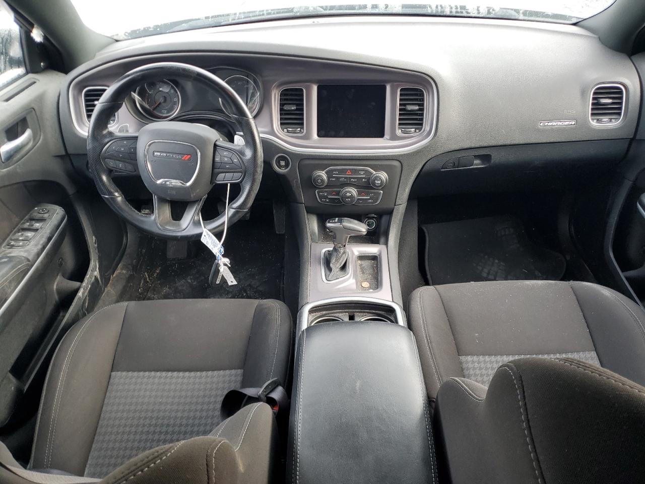 2C3CDXCT7MH574181 — photo 8