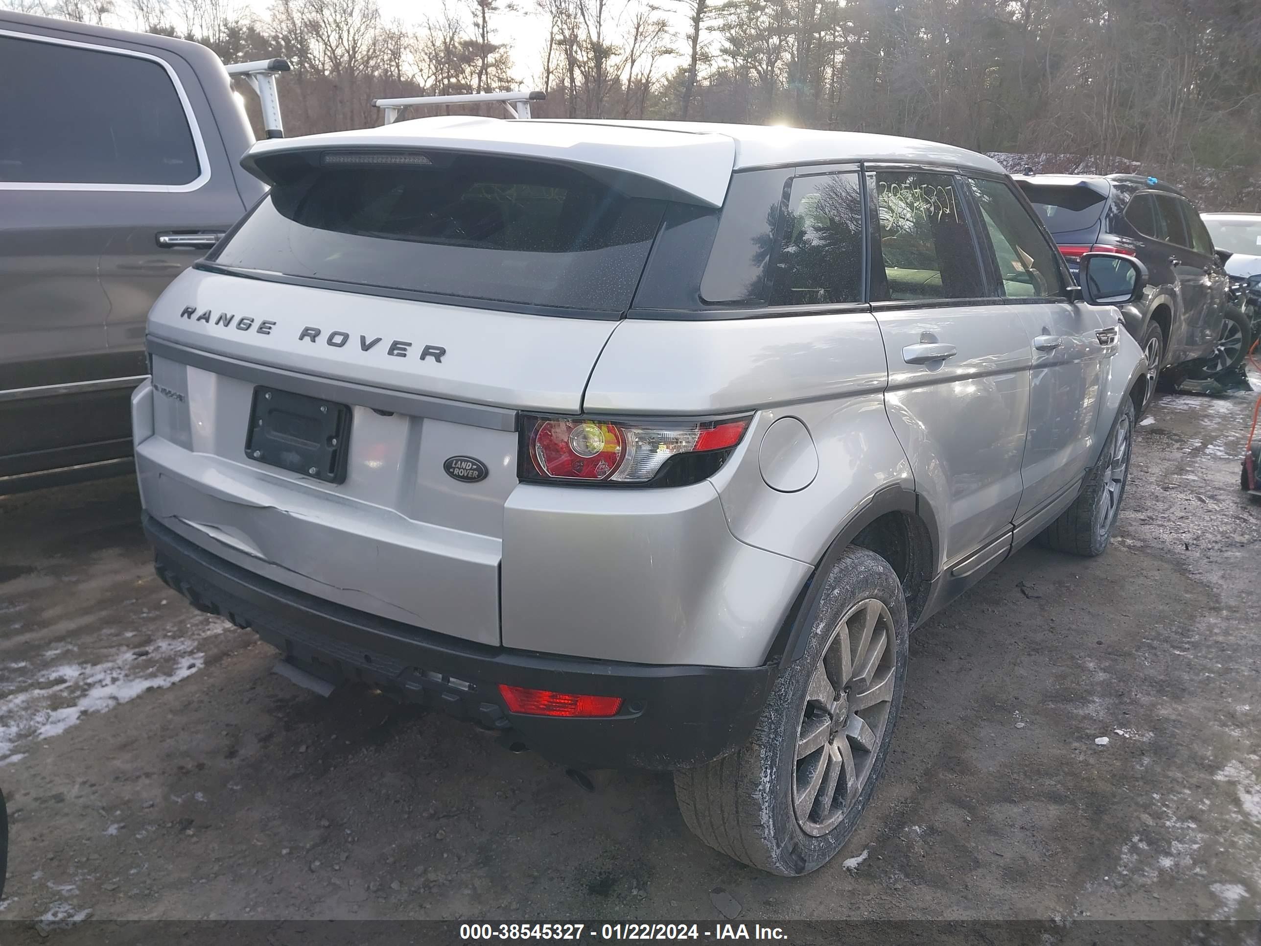 SALVP2BG8DH810371 — photo 4