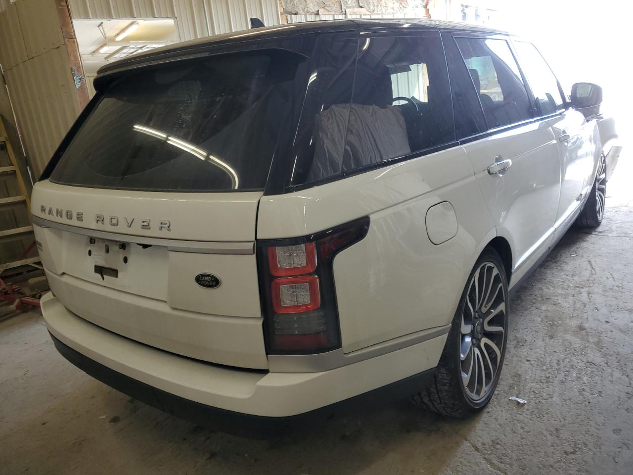 2016 LAND ROVER RANGE ROVE — VIN SALGV3EF4GA280484 — photo 3