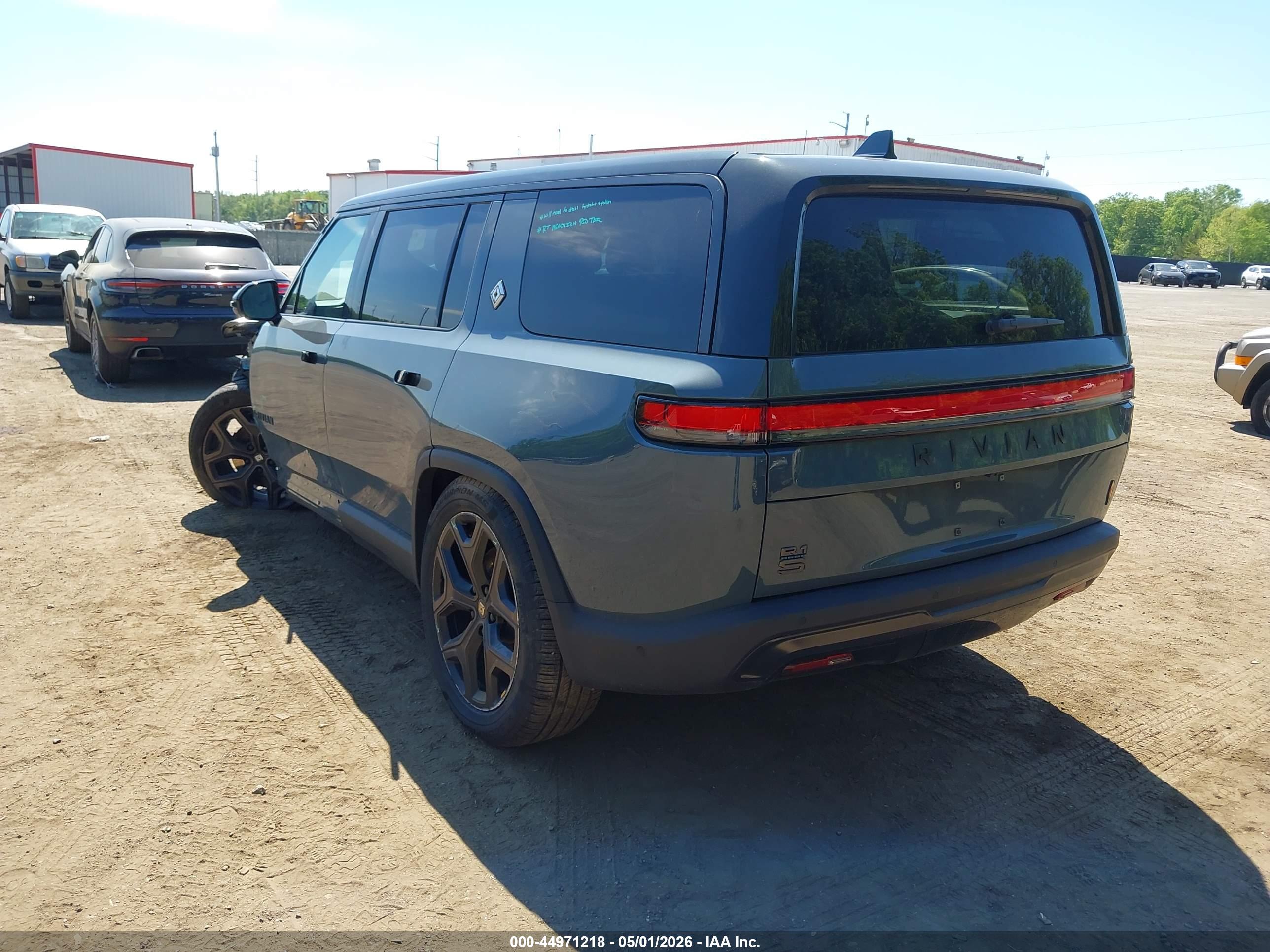 2026 RIVIAN R1S — VIN 7PDSGABP9TN079995 — photo 3