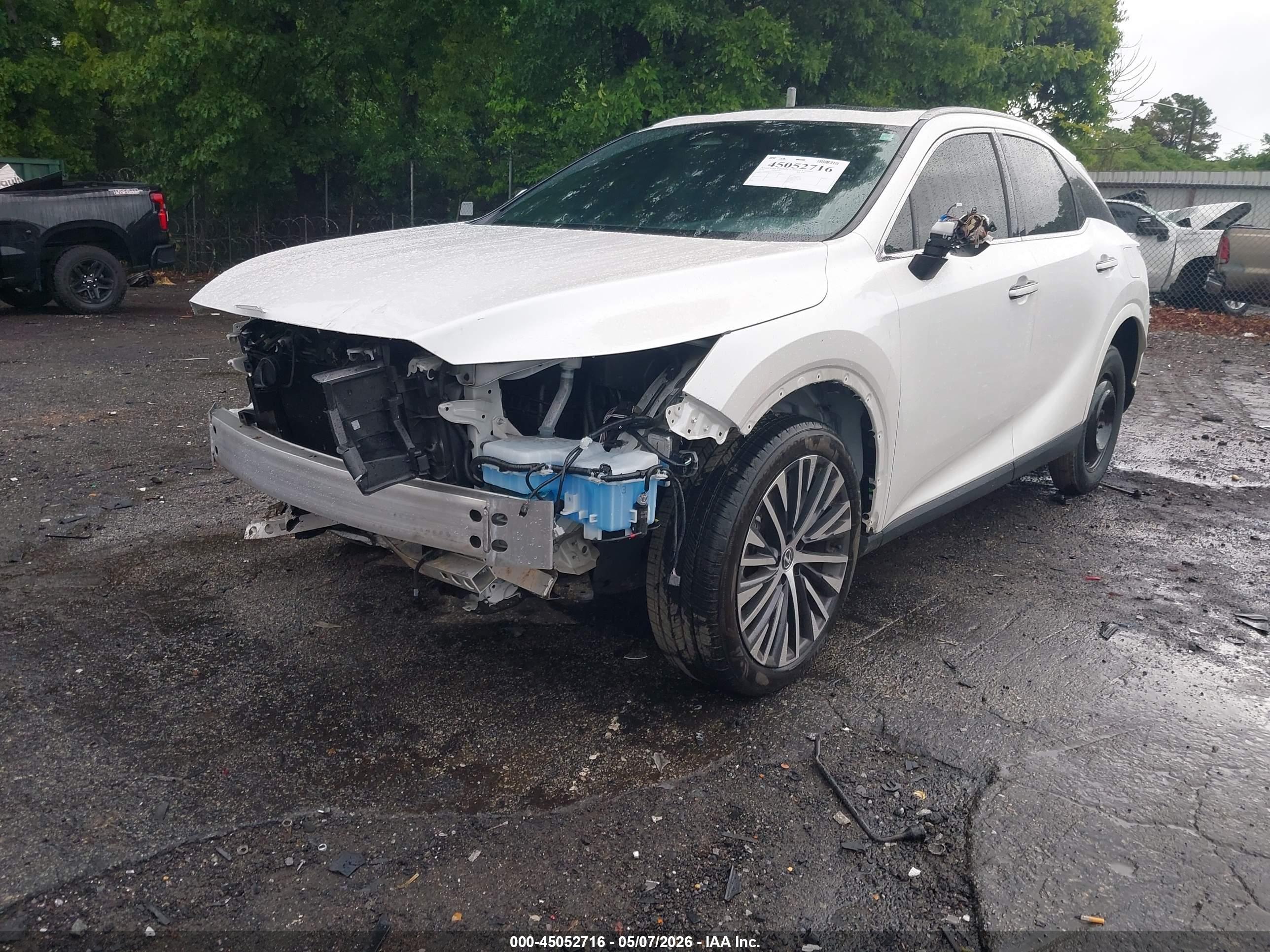 2024 LEXUS RX — VIN 2T2BAMBA4RC034055 — photo 2