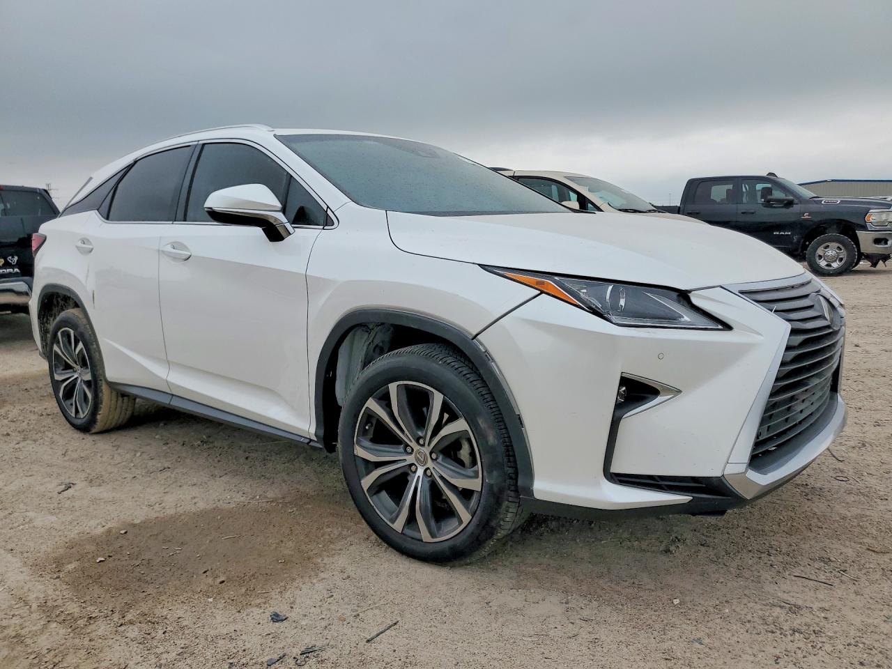2017 LEXUS RX — VIN 2T2ZZMCA3HC088970 — photo 4
