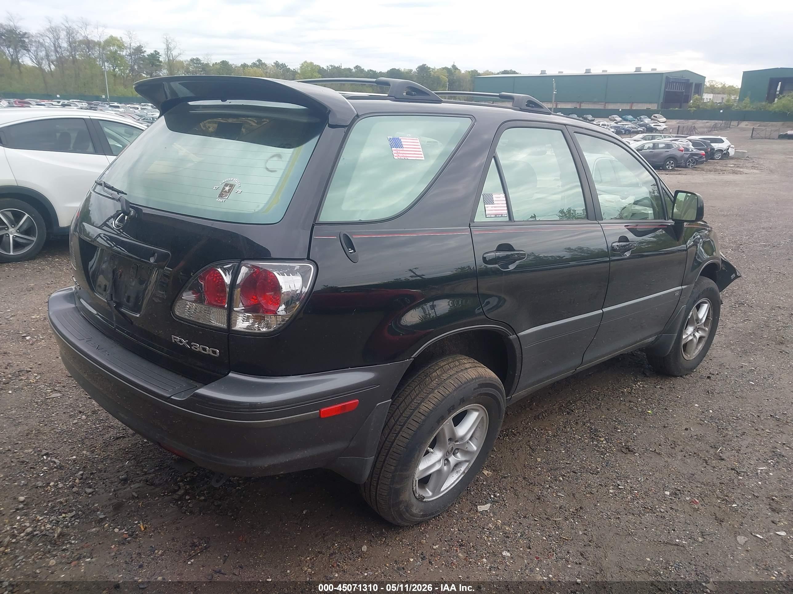 2002 LEXUS RX — VIN JTJGF10UX20134536 — photo 4