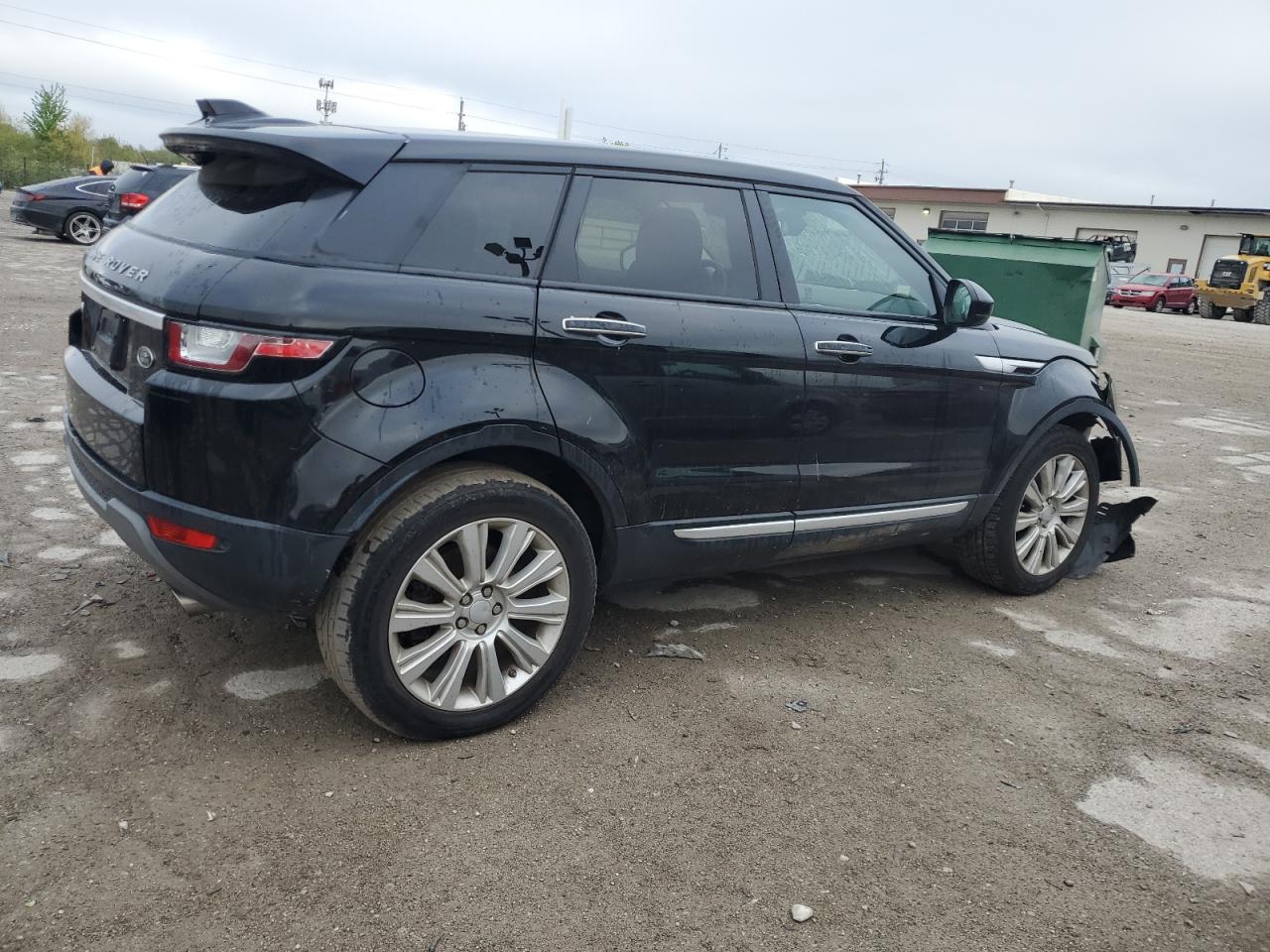 2019 LAND ROVER RANGE ROVE — VIN SALVR2RX6KH329824 — photo 3